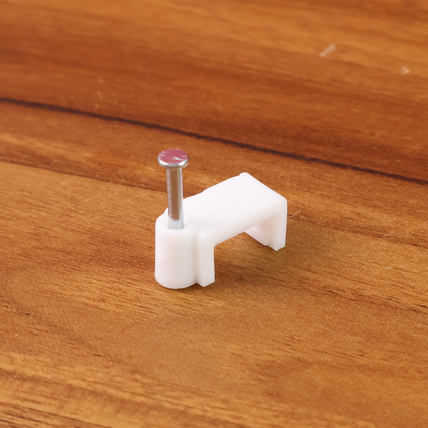 8mm Wire Mounting Clips 8mm Wire Mounting Clips